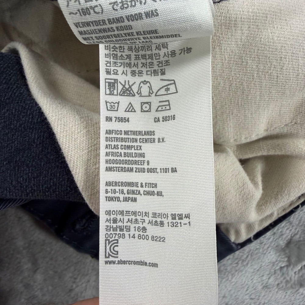 Abercrombie & Fitch Mens Navy Blue Chino Shorts Button Fly Size 30 - Picture 7 of 7